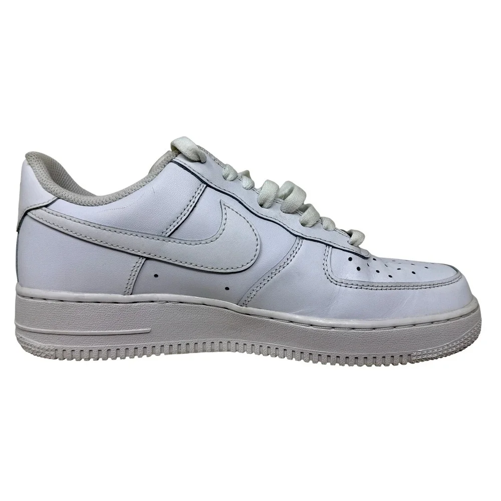 Nike Air Force 1 '07 Women's 9.5 White Low Top Sneakers DD8959-100